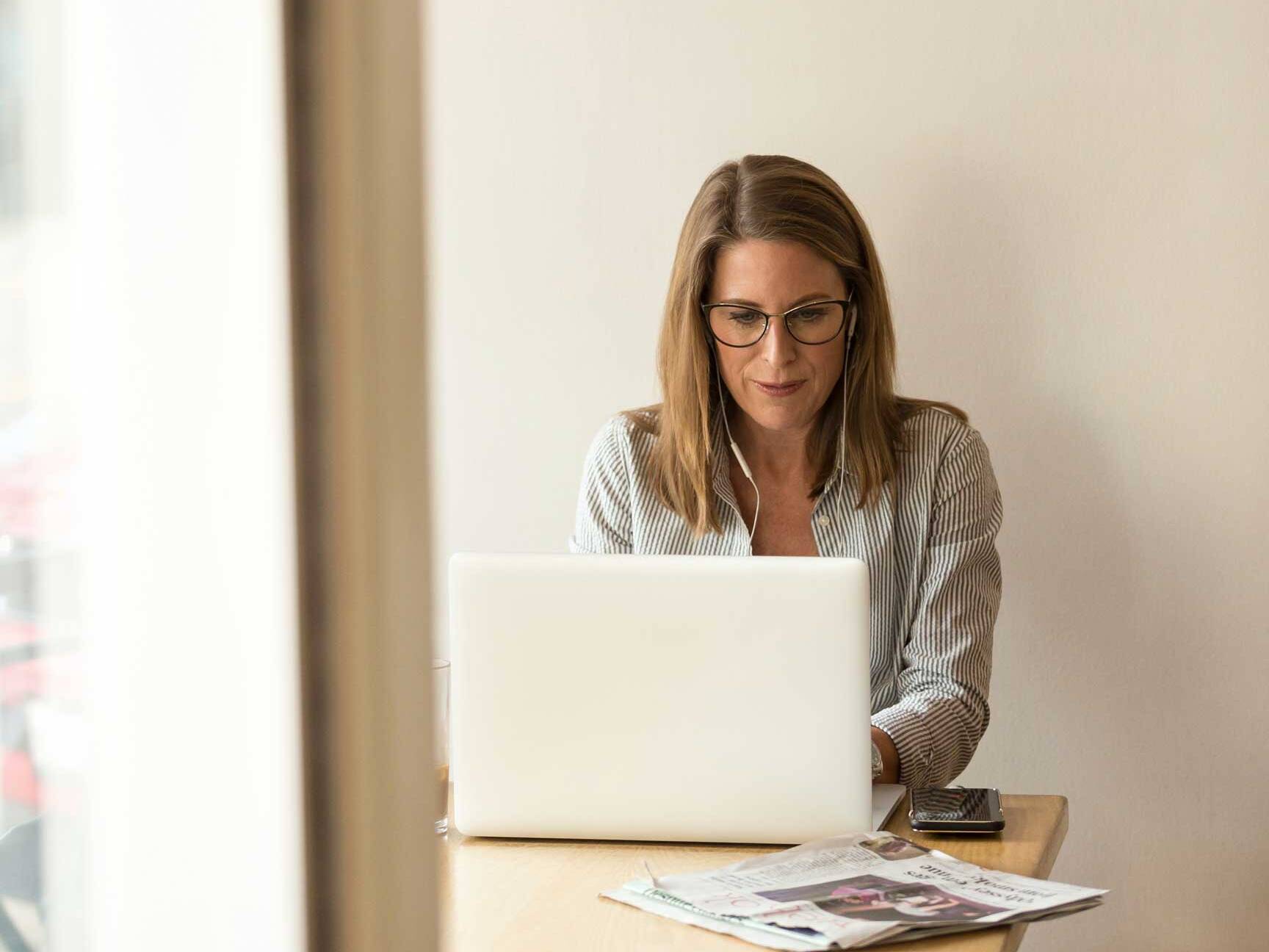 Laptop Worker